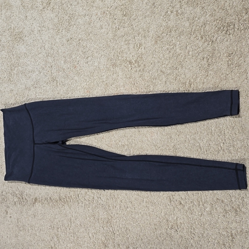 lululemon athletica Nulu Leggings Size 6 GUC - Picture 2 of 5